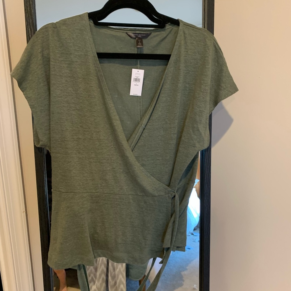 Olive green wrap around light short sleeve - BANANA REPUBLIC